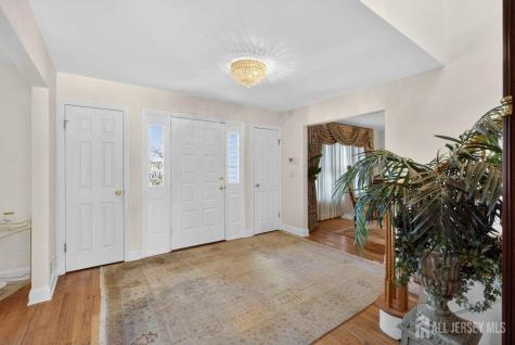 15 Cherokee Road East Brunswick NJ 08816