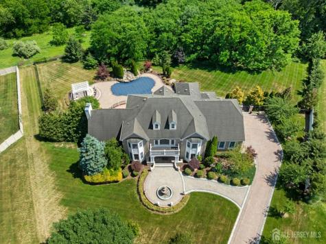 5 Blue Diamond Hill Court East Brunswick NJ 08816