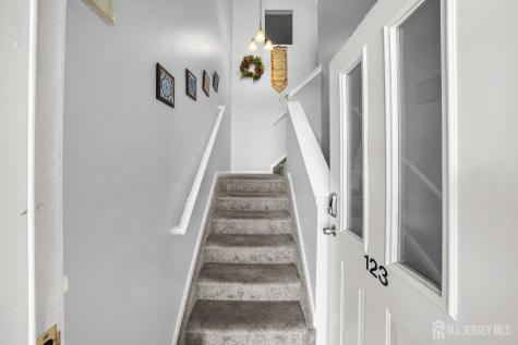 123 Chariot Court Piscataway NJ 08854