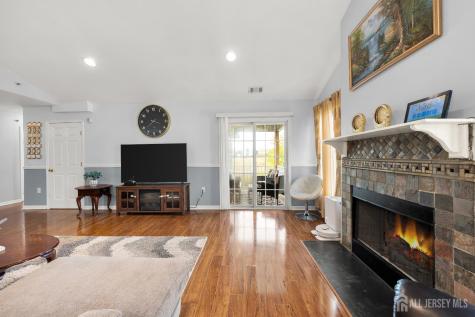 123 Chariot Court Piscataway NJ 08854
