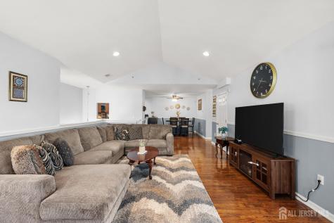 123 Chariot Court Piscataway NJ 08854