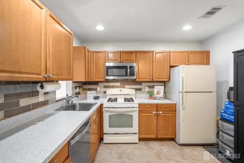 123 Chariot Court Piscataway NJ 08854