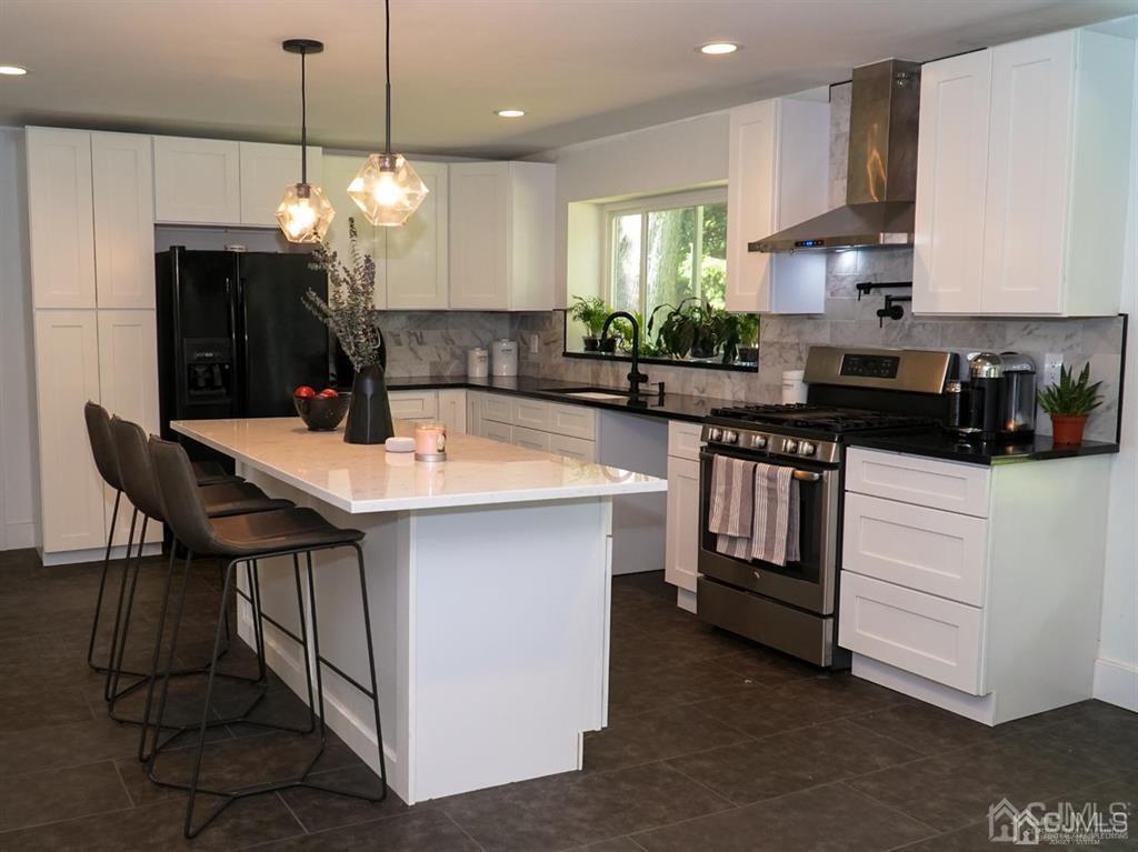 110 Mountain Parkway Green Brook NJ 08812
