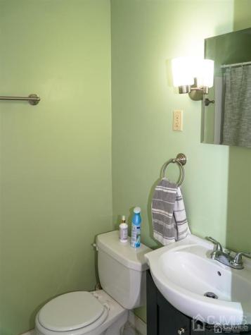 110 Mountain Parkway Green Brook NJ 08812