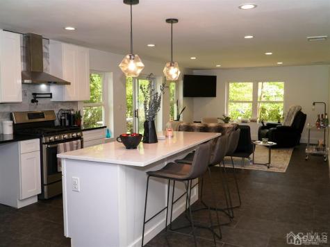 110 Mountain Parkway Green Brook NJ 08812