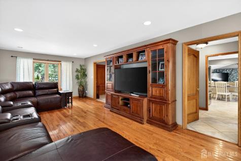 11 Apple Manor Lane East Brunswick NJ 08816