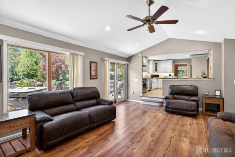 11 Apple Manor Lane East Brunswick NJ 08816