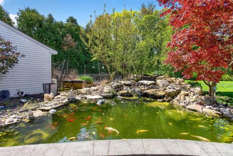 11 Apple Manor Lane East Brunswick NJ 08816