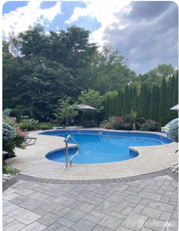 11 Apple Manor Lane East Brunswick NJ 08816