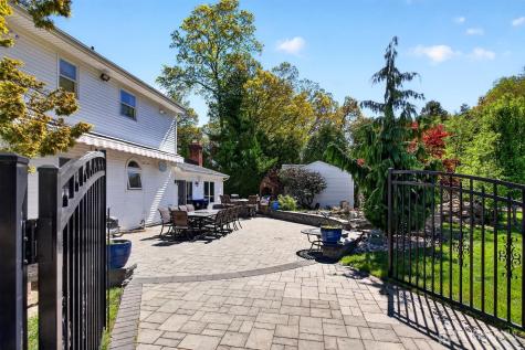 11 Apple Manor Lane East Brunswick NJ 08816