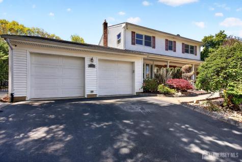 11 Apple Manor Lane East Brunswick NJ 08816