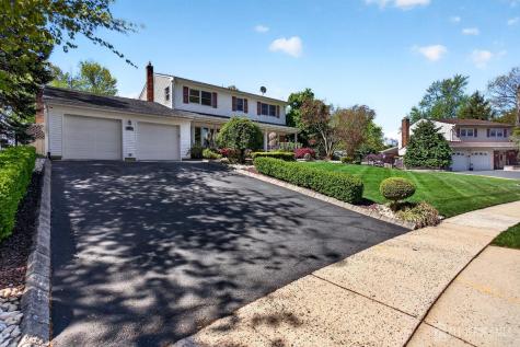 11 Apple Manor Lane East Brunswick NJ 08816