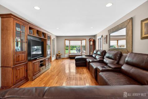11 Apple Manor Lane East Brunswick NJ 08816