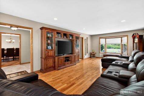 11 Apple Manor Lane East Brunswick NJ 08816