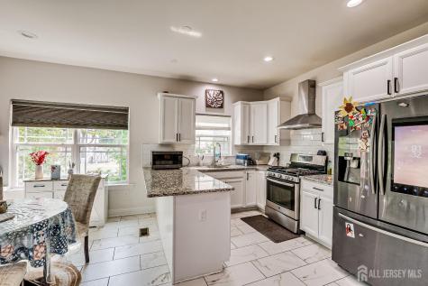 54 Hillcrest Avenue Iselin NJ 08830