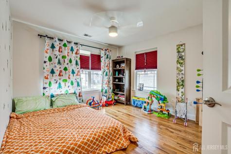 54 Hillcrest Avenue Iselin NJ 08830