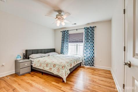 54 Hillcrest Avenue Iselin NJ 08830