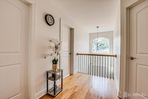 54 Hillcrest Avenue Iselin NJ 08830