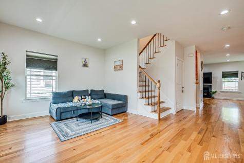 54 Hillcrest Avenue Iselin NJ 08830