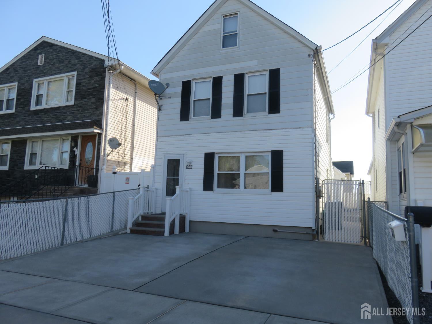 652 Cornell Street Perth Amboy NJ 08861
