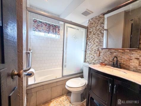 772 Shannon Avenue Perth Amboy NJ 08861