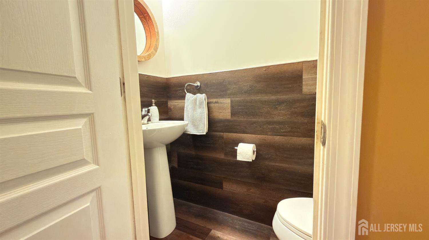 32 Morris Lane Cranbury NJ 08512