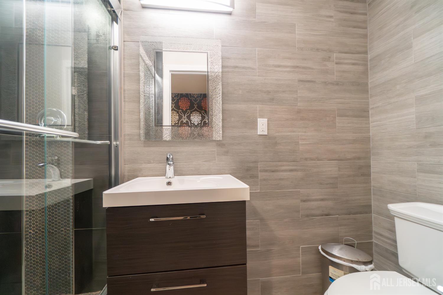 32 Morris Lane Cranbury NJ 08512