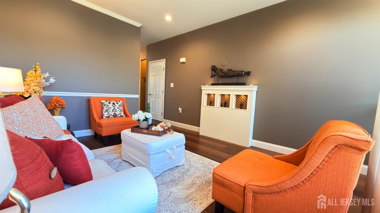 32 Morris Lane Cranbury NJ 08512