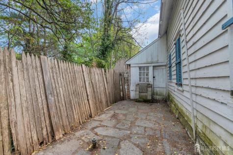 8 Church Street Middletown NJ 07748