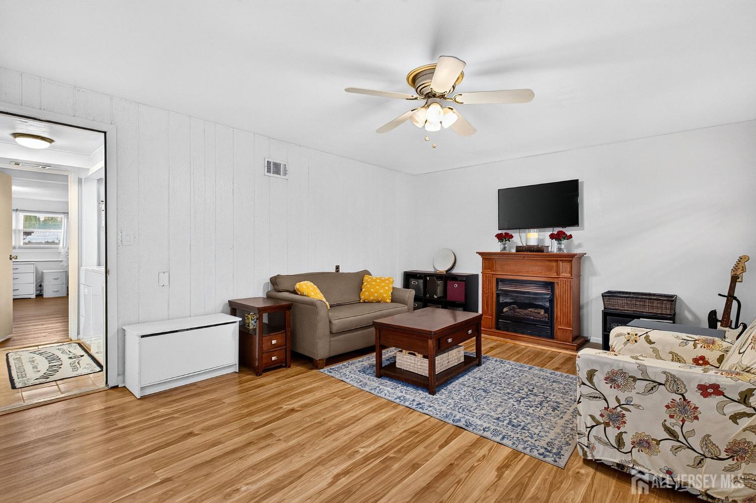 54 Stevens Avenue Old Bridge NJ 08857
