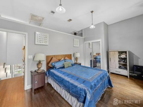 323 Gill Lane Iselin NJ 08830