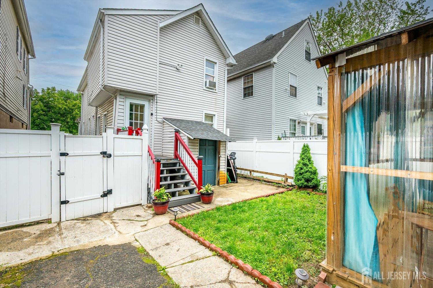 47 Maple Street South River NJ 08882