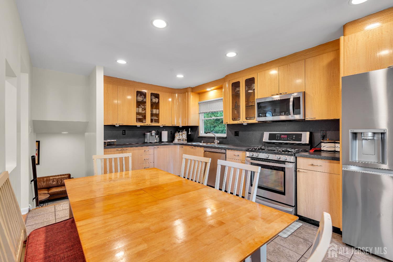 9 Colt Court East Brunswick NJ 08816