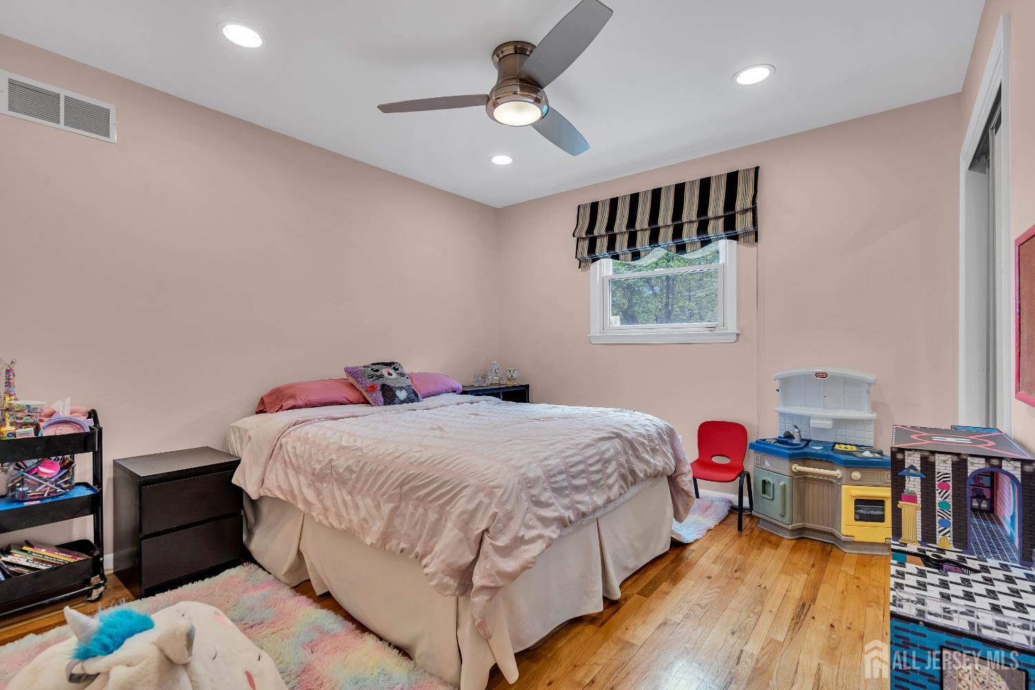 9 Colt Court East Brunswick NJ 08816