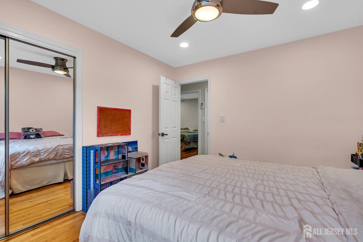 9 Colt Court East Brunswick NJ 08816