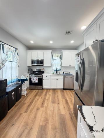 273 Avenel Street Avenel NJ 07001