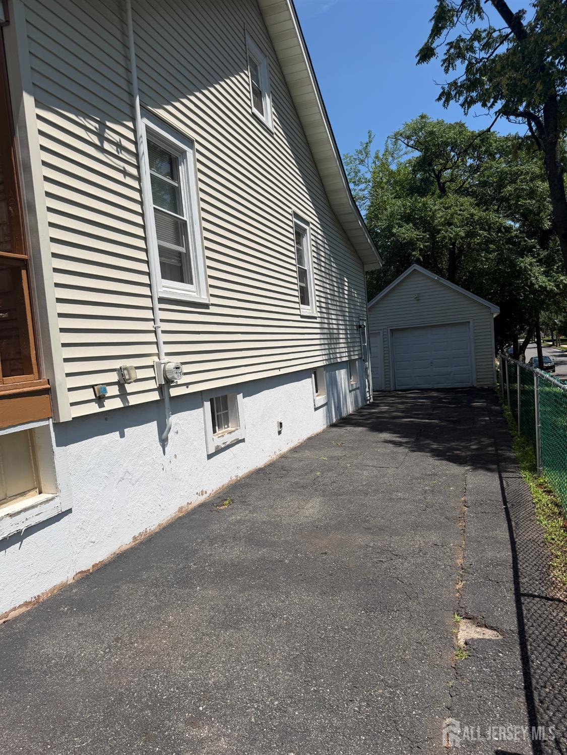 433 S 8th Avenue S Highland Park NJ 08904