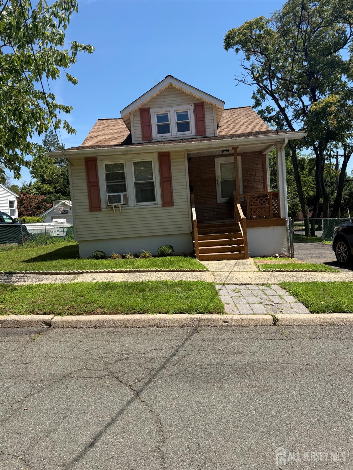 433 S 8th Avenue S Highland Park NJ 08904