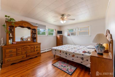 22 Foley Avenue Edison NJ 08820
