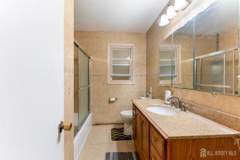 22 Foley Avenue Edison NJ 08820
