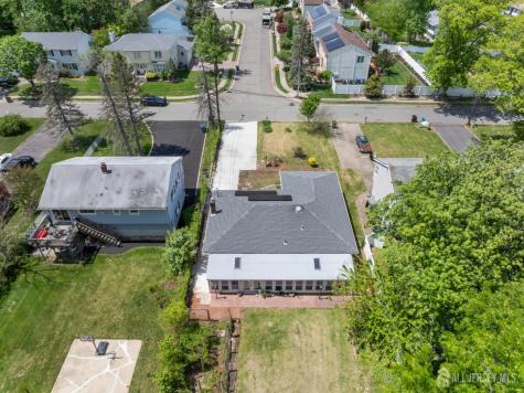 22 Foley Avenue Edison NJ 08820