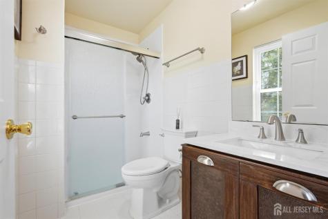 8 Ashley Court Franklin Twsp NJ 08873