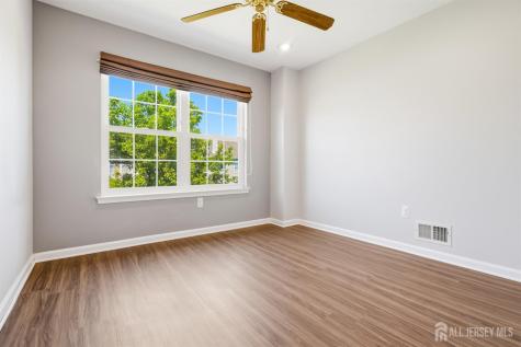 8 Ashley Court Franklin Twsp NJ 08873