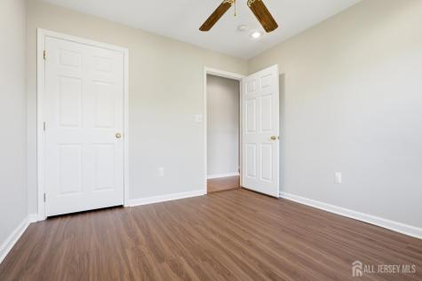 8 Ashley Court Franklin Twsp NJ 08873