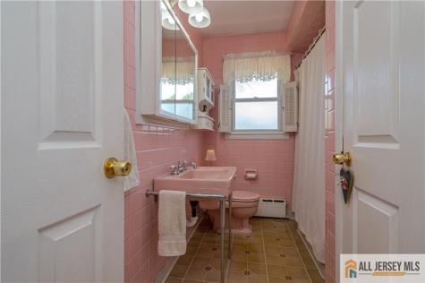 214 Vesper Avenue Middlesex NJ 08846