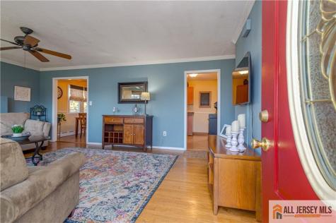 214 Vesper Avenue Middlesex NJ 08846
