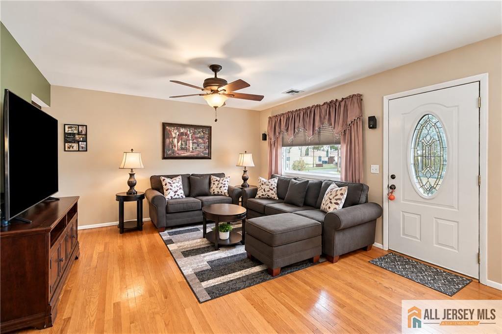 121 Hadley Street Piscataway NJ 08854