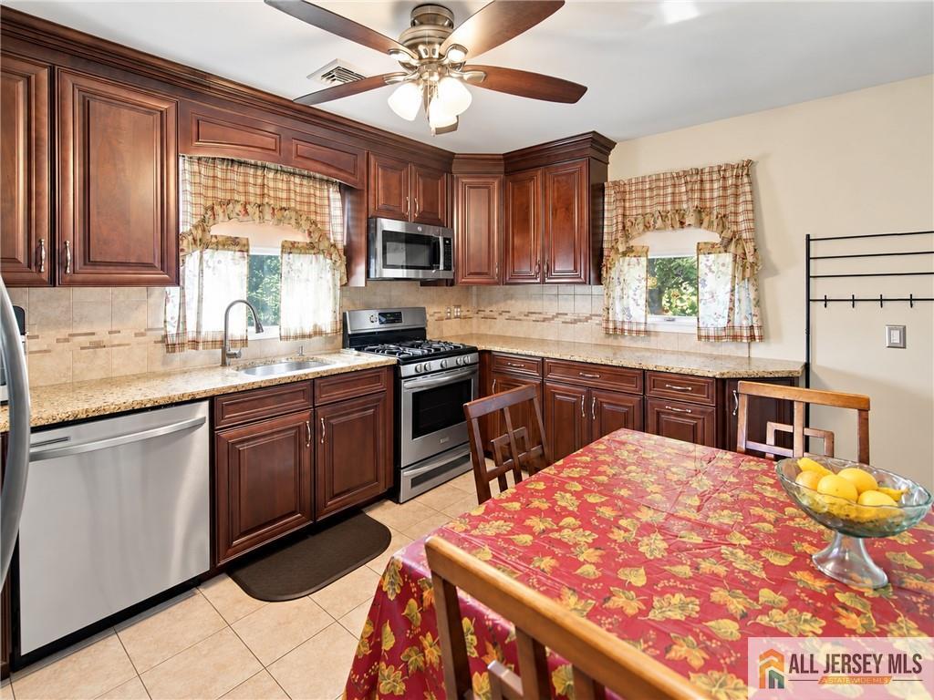 121 Hadley Street Piscataway NJ 08854