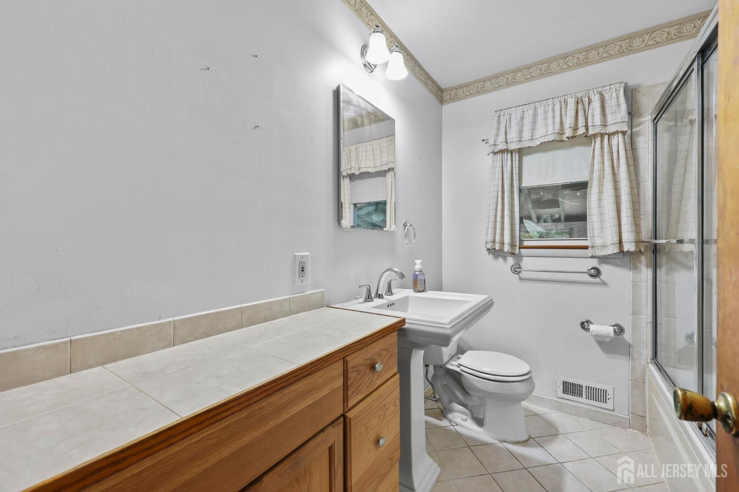 64 Berkley Avenue Colonia NJ 07067