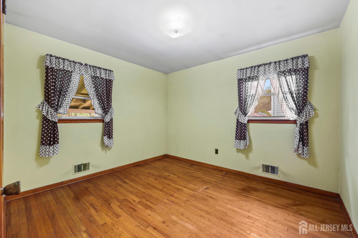 64 Berkley Avenue Colonia NJ 07067
